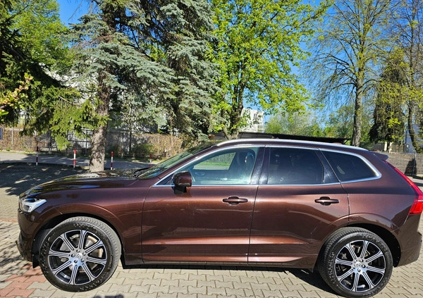 Volvo XC 60 cena 110900 przebieg: 125200, rok produkcji 2017 z Warszawa małe 67